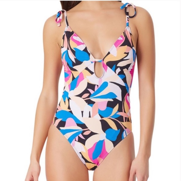 • NWT! [Sugar Beach] One Piece • - Picture 1 of 15
